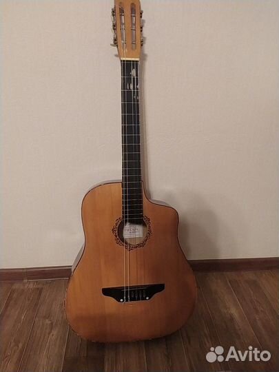Акустическая гитара бу