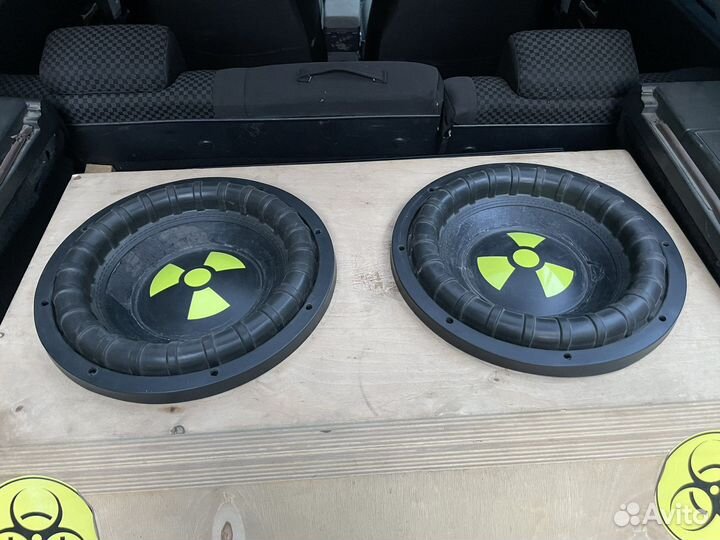 Сабвуфер с моноблоком