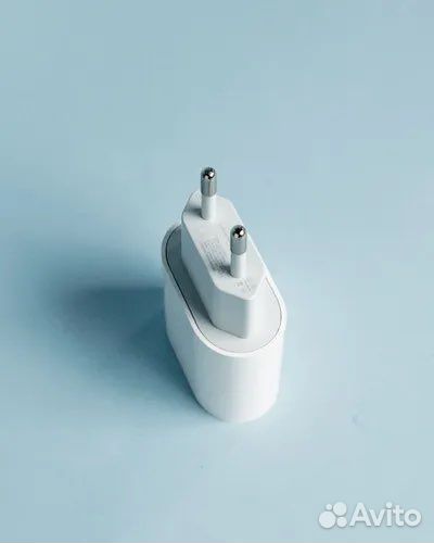 Быстрая зарядка для iPhone 20W