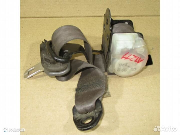 Ремень безопасности на toyota corona premio AT211