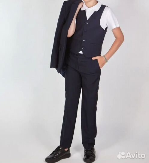 Костюм школьный