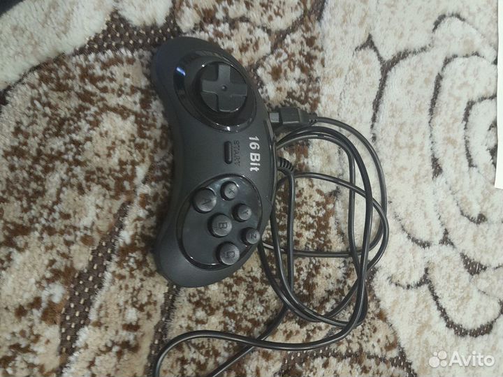 Игровая приставка titan