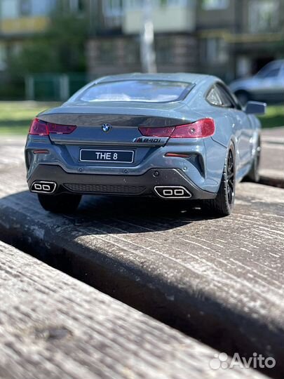 Машинка BMW M8 купе металл