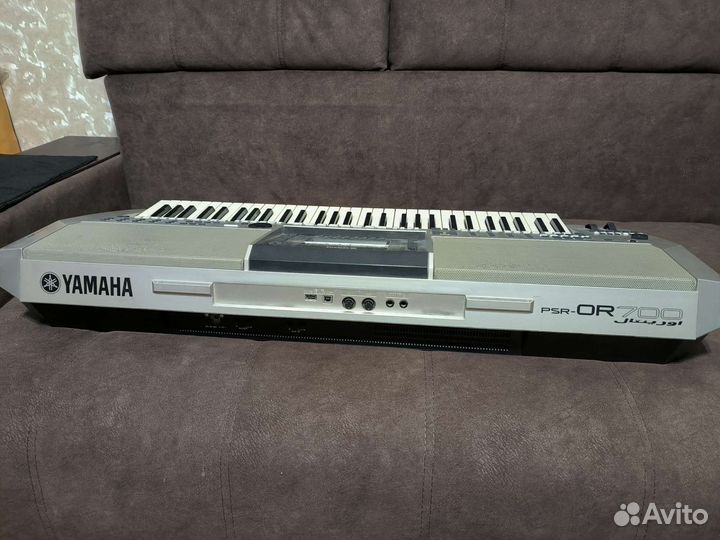 Синтезатор Yamaha PSR-OR700