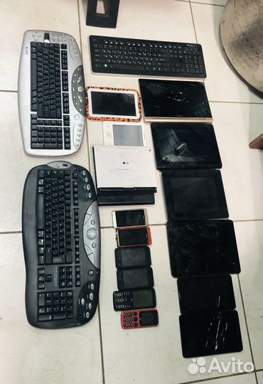 Планшеты клавиатуры телефоны