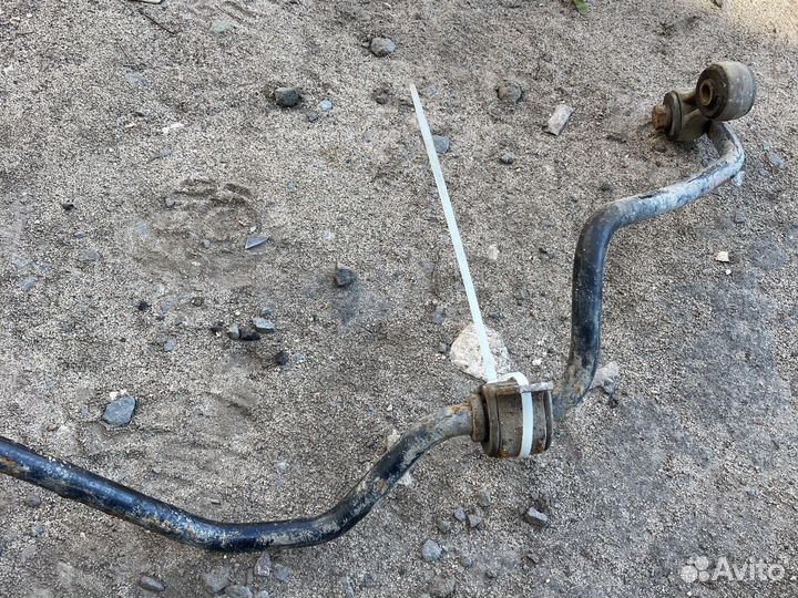 Задний стабилизатор ауди олроад а6 с5