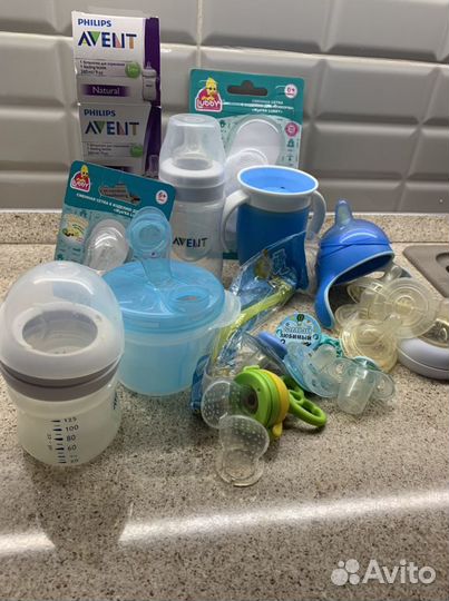 Контейнер для смеси, бутылочки, соски