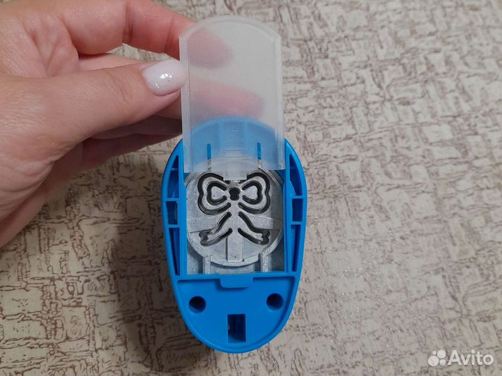 Дырокол фигурный Бантик