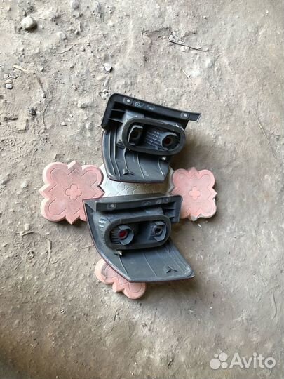 Фонари задние комплект Toyota Alphard