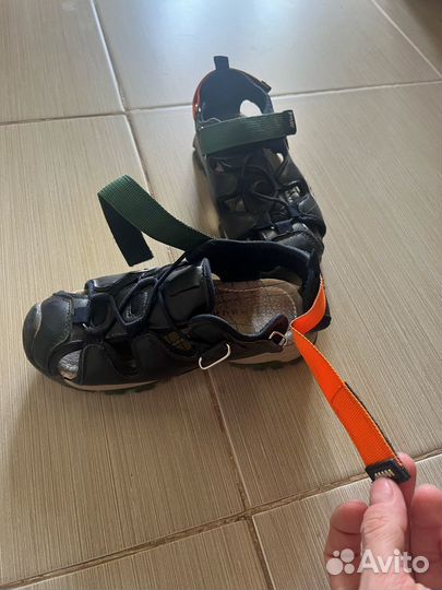 Сандали на мальчика 31