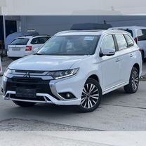 Mitsubishi Outlander 2.4 CVT, 2022, 20 км, с пробегом, цена 3 350 000 руб.