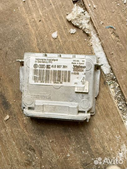 Блок розжига ксенона audi q7 2008