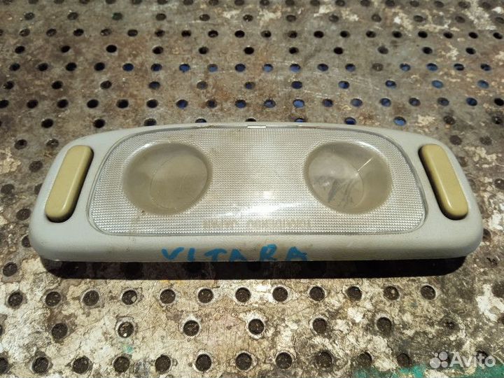 Плафон салонный Suzuki Grand Vitara 2.(1998) 2.5 б