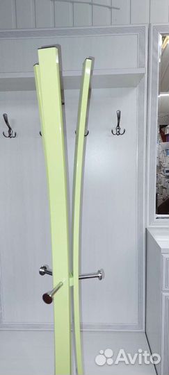 Вешалка для одежды напольная