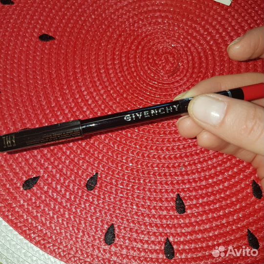 Карандаш для губ givenchy
