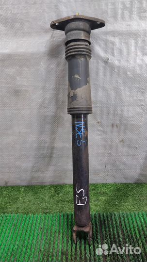 Стойка амортизатора задняя Hyundai IX35 2011