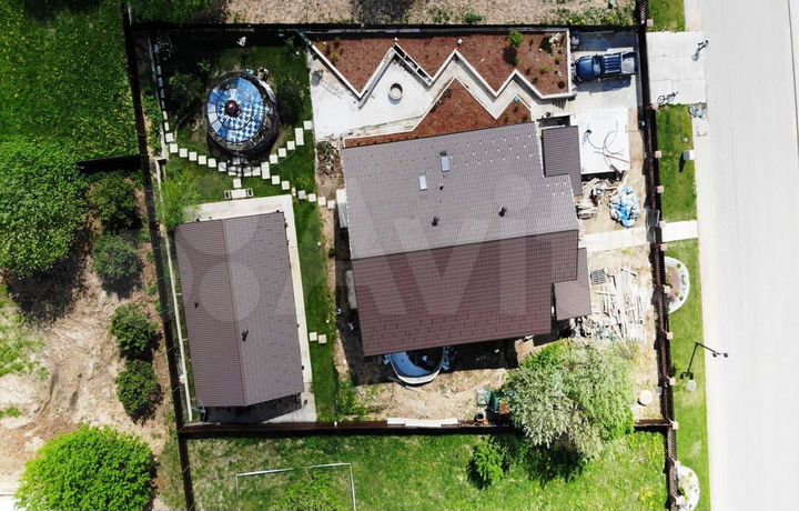 Дом 340 м² на участке 12 сот.