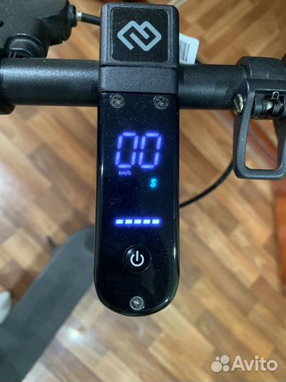 Самокат взрослый электрический