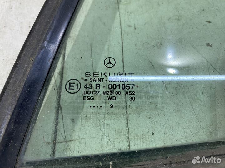 Форточка двери передняя левая Mercedes W168