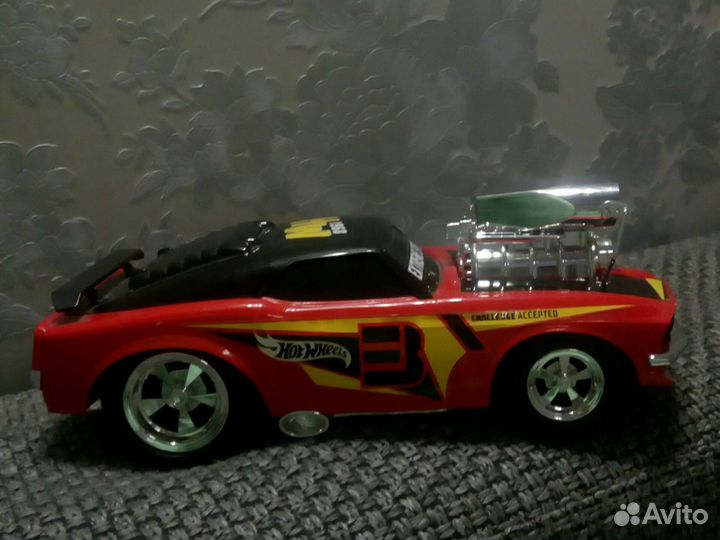 Машинка хот вилс оригинал