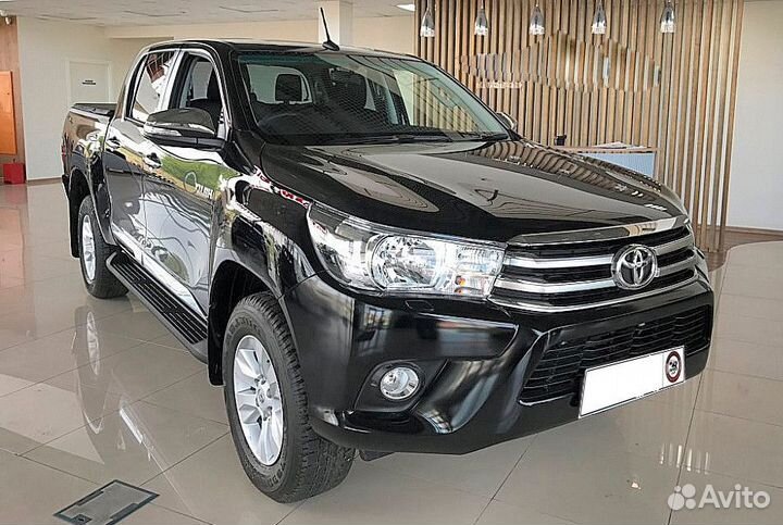 Пороги, подножки Toyota Hilux 2015-2020 (новые)