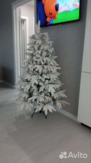 Елка искусственная 210