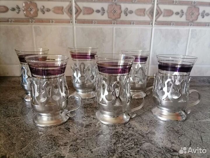 Набор стаканов в подстаканниках