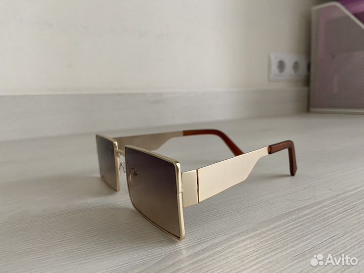 Солнцезащитные очки женские