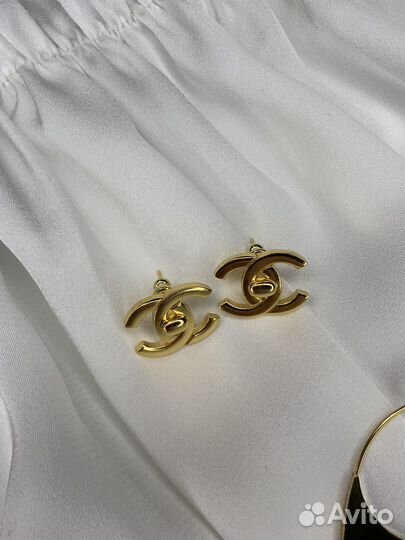 Брендовые серьги клеймо chanel, celine