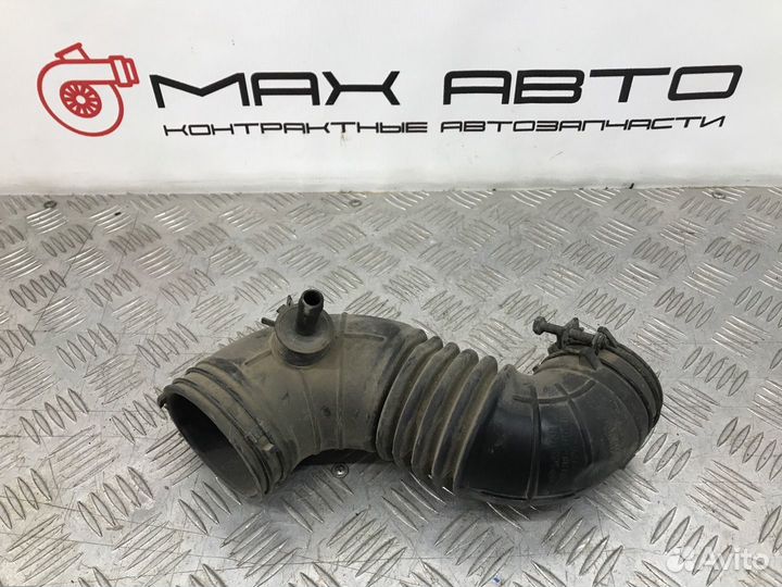 Б/У патрубок воздушного фильтра (трубка, шланг)