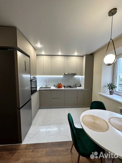 Угловая кухня на заказ. Производство в Челябинске