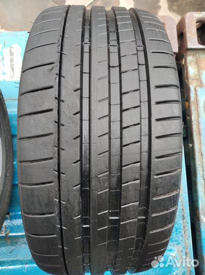 Michelin Pilot Super Sport 245/35 R19 93Y