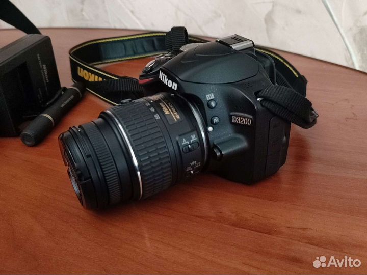 Зеркальный фотоаппарат Nikon