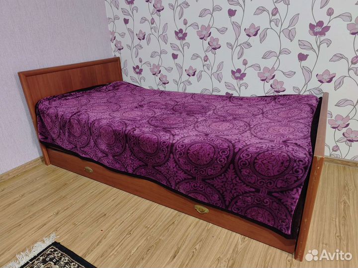 Кровать
