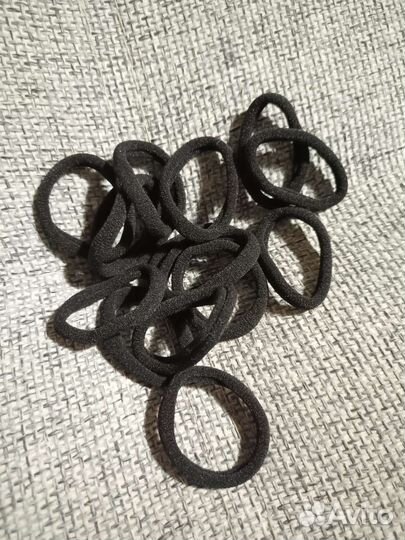 Резинки для волос черные