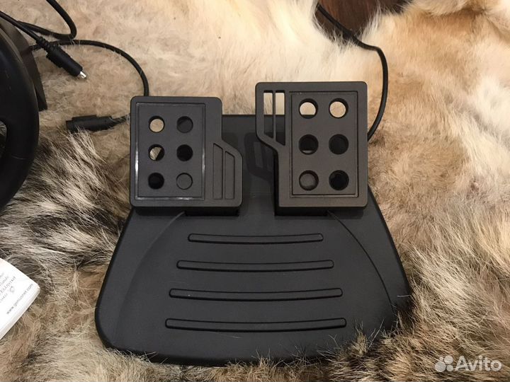 Игровой руль genius twinWheel F1