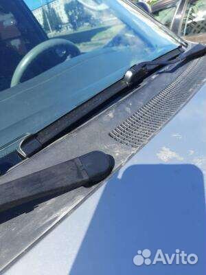 Заглушка дворника Mitsubishi Montero Sport