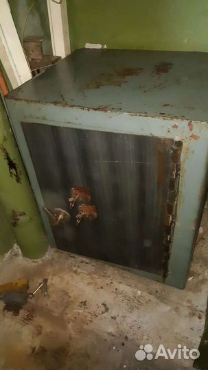 Сейф огнеупорный