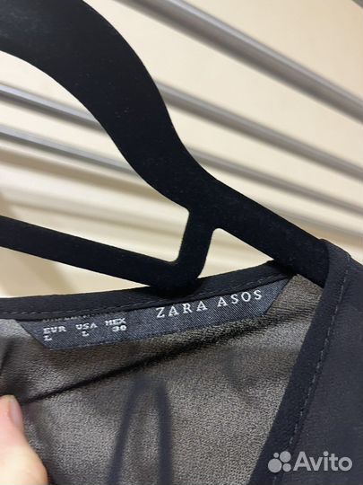 Очень красивый Zara комбинезон