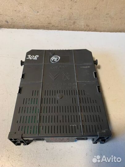 Блок предохранителей Peugeot 308 EP6