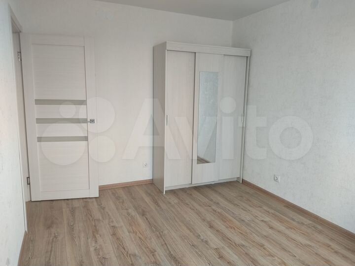 2-к. квартира, 46 м², 4/10 эт.