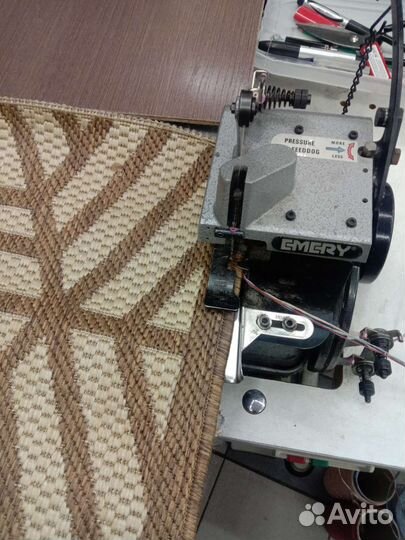 Оверлок ковров, и напольных покрытий
