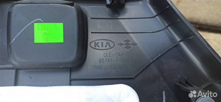 Обшивка багажника правая Kia Sportage IV 4 QL 201