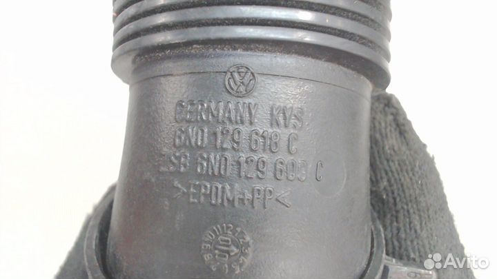 Патрубок воздушного фильтра Volkswagen Polo, 2001