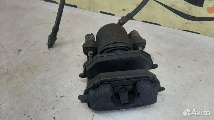 Суппорт тормозной передний правый Skoda Octavia А5