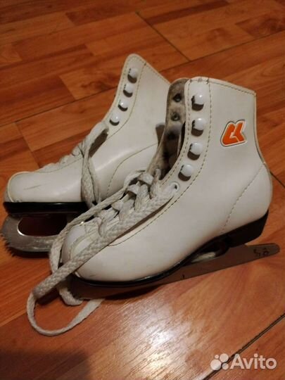Коньки 30р-р детские фигурные