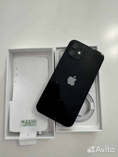 iPhone 12, 64 ГБ