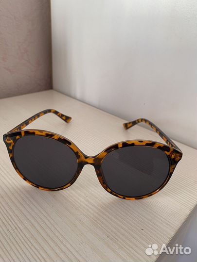 Солнцезащитные очки женские