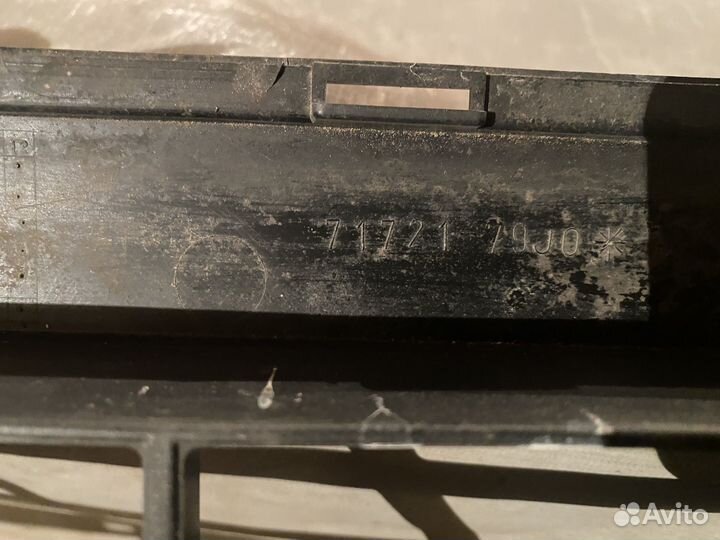 Решетка бампера suzuki sx4