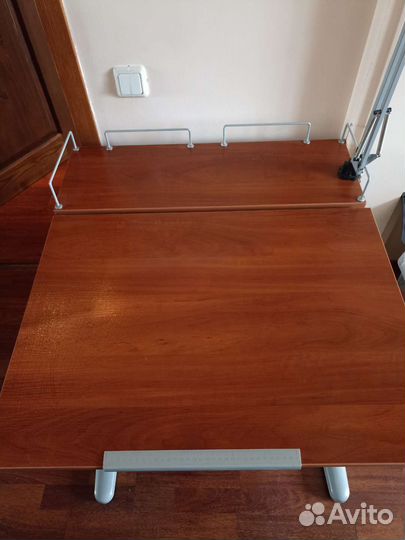 Растущая парта и стул бу